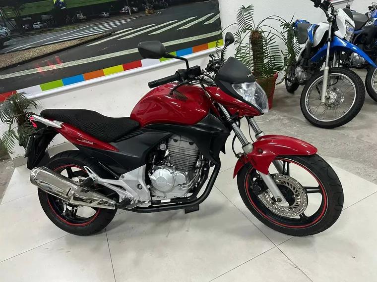 Honda CB 300 Vermelho 29