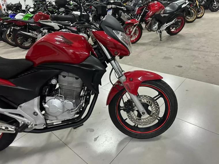 Honda CB 300 Vermelho 6