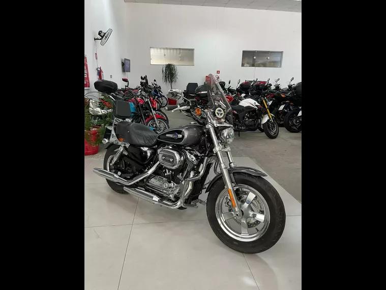Harley-Davidson Sportster 1200 Preto 30