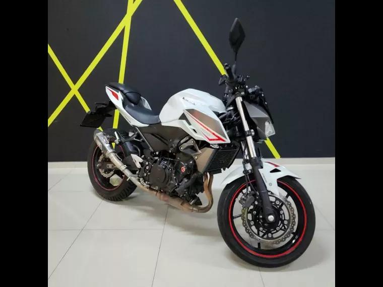 Kawasaki Z Branco 1