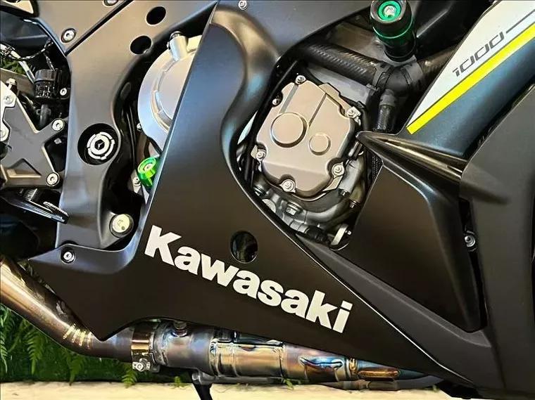 Kawasaki Ninja Prata 10