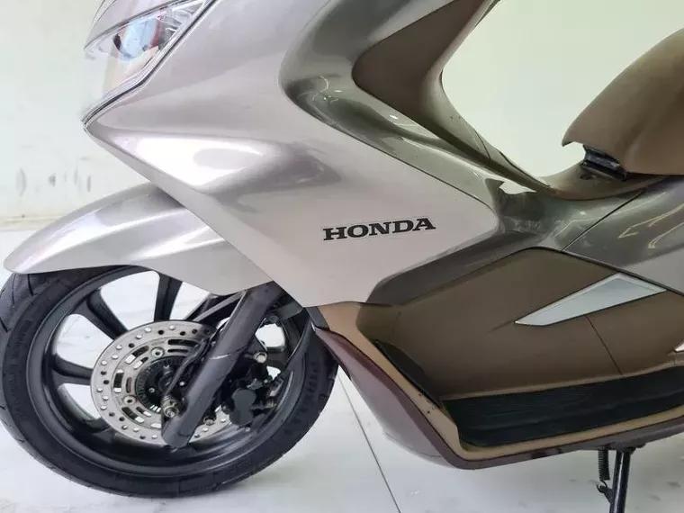 Honda PCX Prata 6