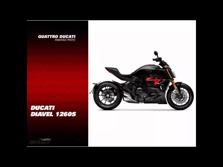 Ducati Diavel Preto 1