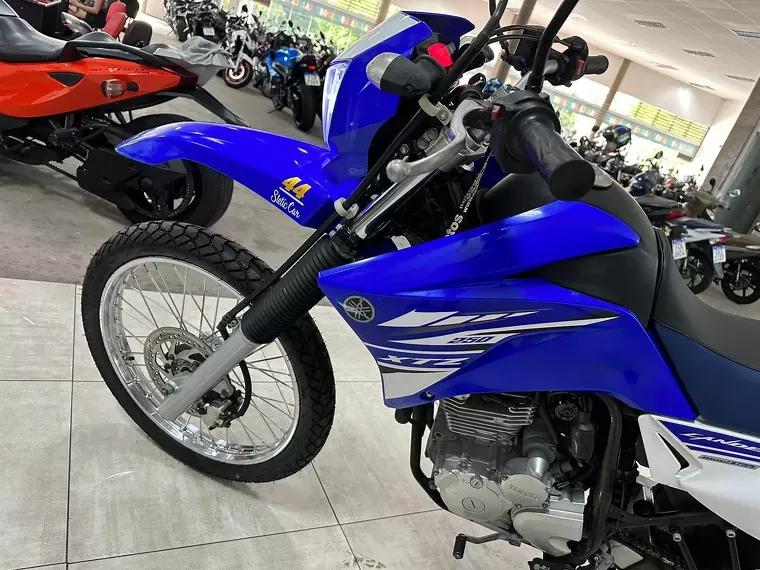 Yamaha XTZ 250 Azul 15