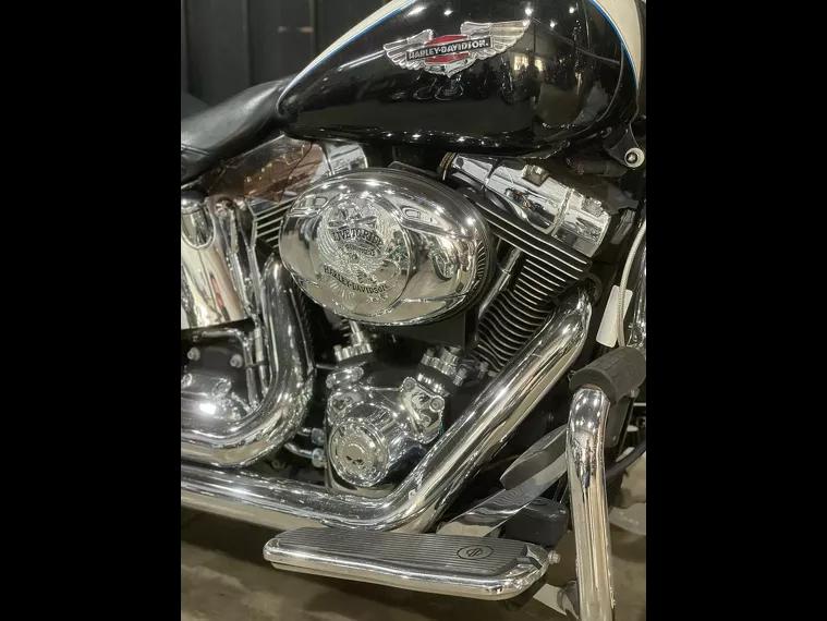 Harley-Davidson Deluxe Branco 4