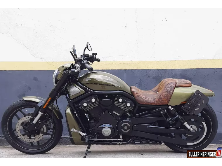 Harley-Davidson V-Rod Verde 16