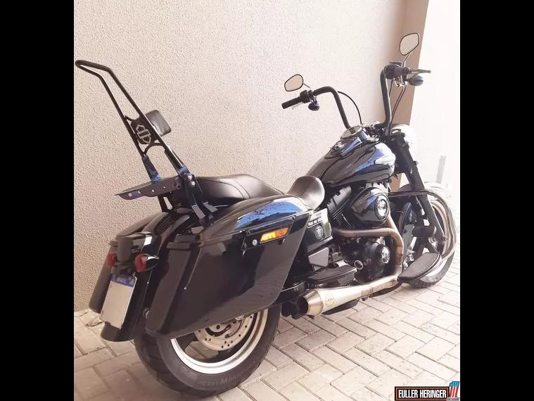 Harley-Davidson Dyna Preto 7