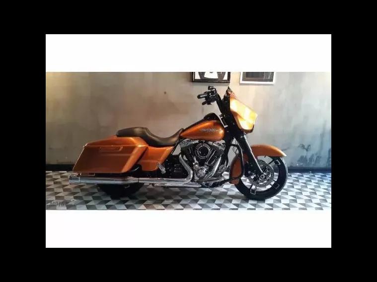 Harley-Davidson Street Glide Laranja 4