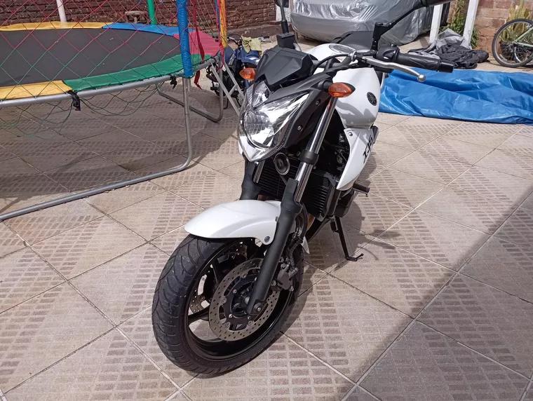 Yamaha XJ6-N Branco 3