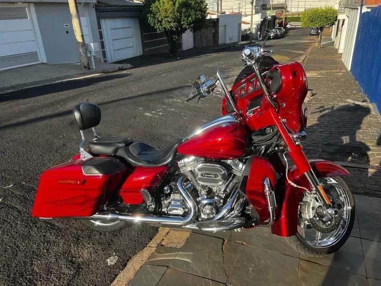 Harley-Davidson Street Glide Vermelho 5