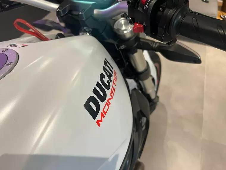 Ducati Monster Branco 3