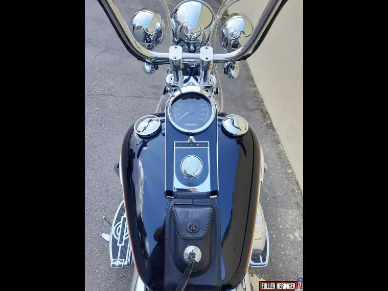 Harley-Davidson Deluxe Branco 13
