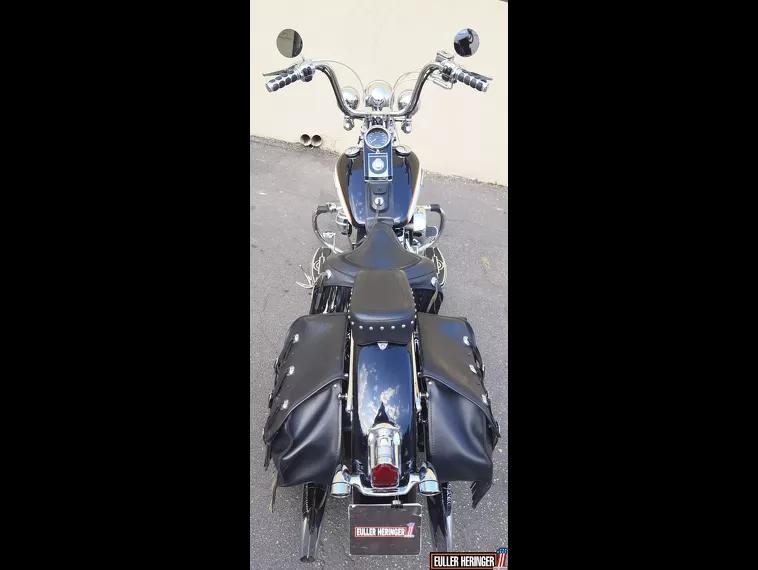 Harley-Davidson Deluxe Branco 11