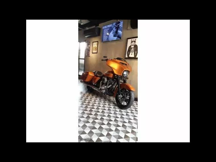 Harley-Davidson Street Glide Laranja 3