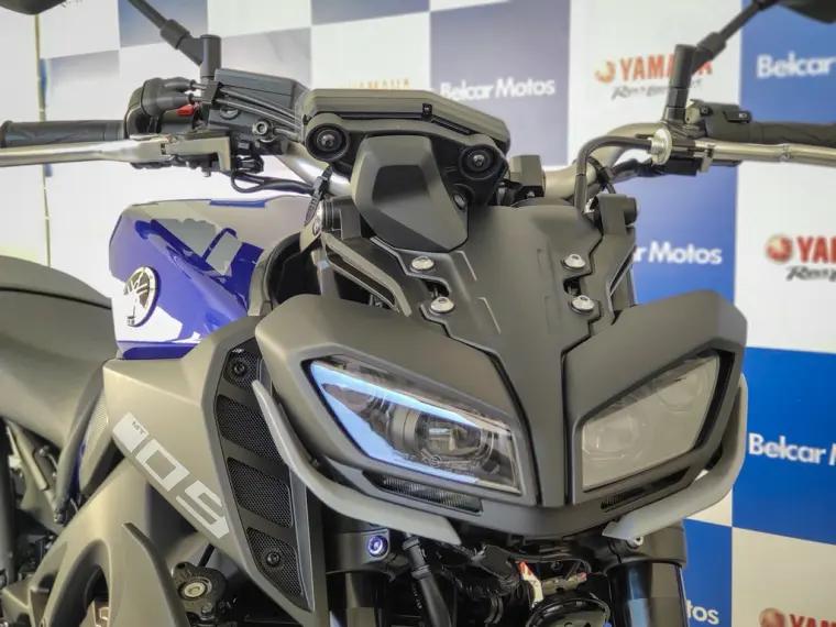Yamaha MT-09 Azul 14