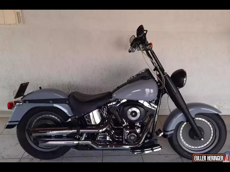 Harley-Davidson Fat Boy Cinza 1