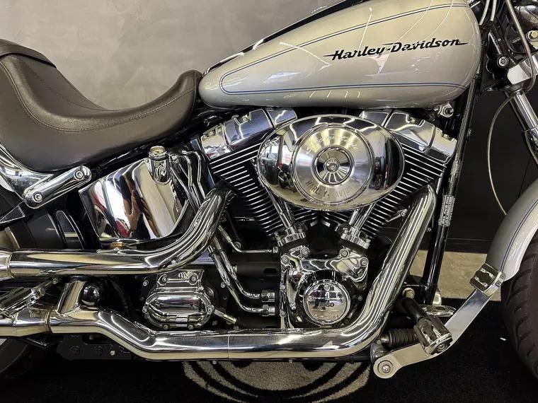 Harley-Davidson Deuce Prata 9