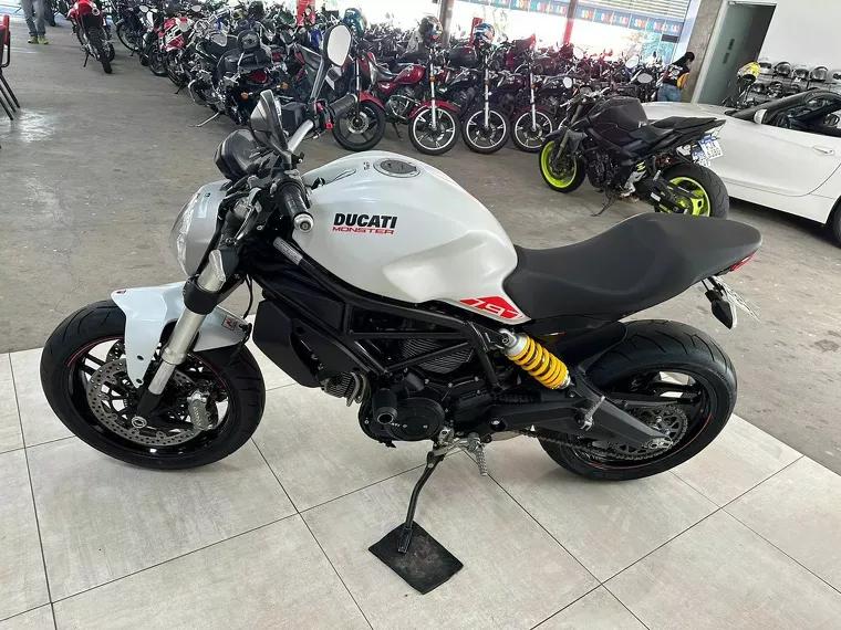 Ducati Monster Branco 19