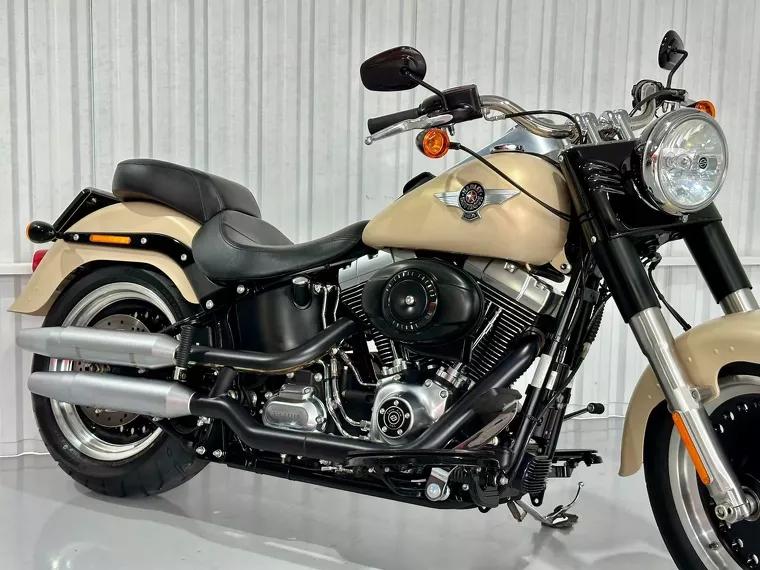 Harley-Davidson Fat Boy Bege 2