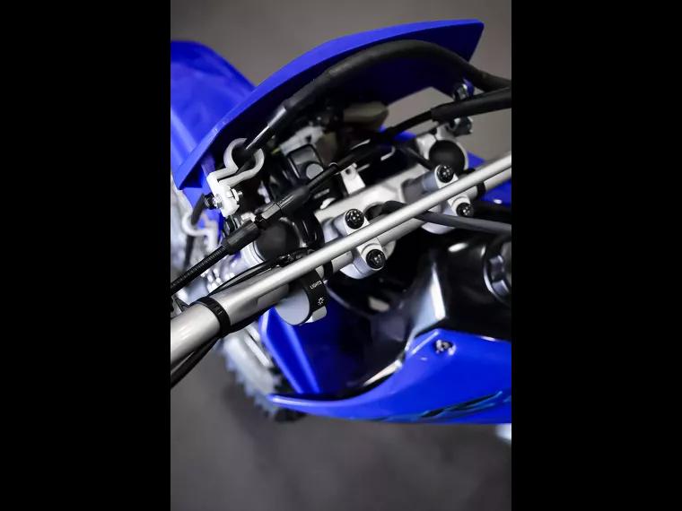 Yamaha TT-R Azul 10