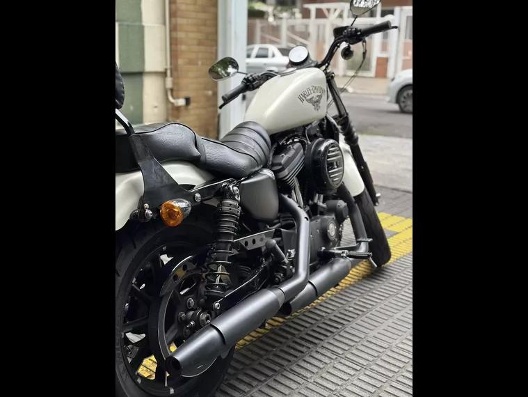Harley-Davidson Sportster 883 Branco 10