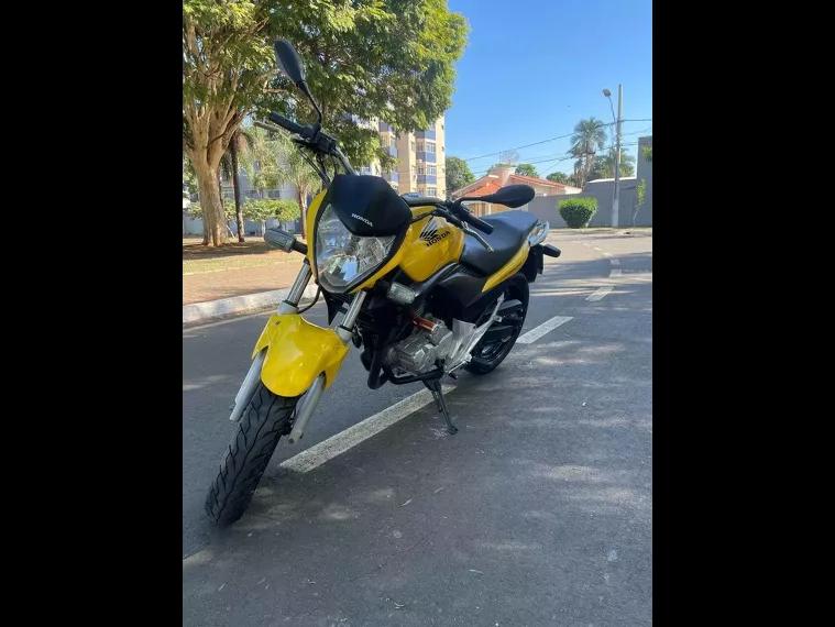 Honda CB 300 Amarelo 8