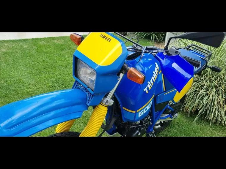 Yamaha XT 600 Azul 22