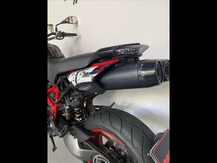 Ducati Hypermotard Vermelho 16