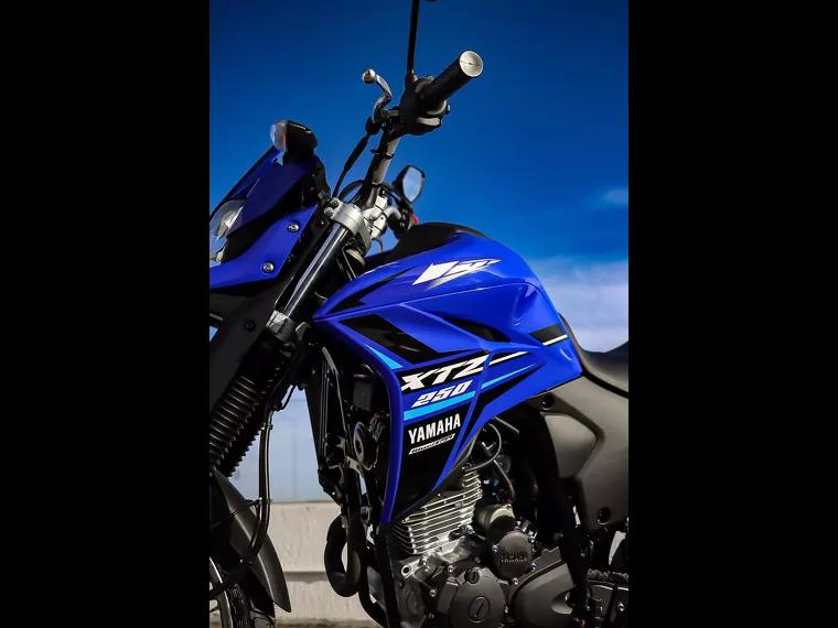 Yamaha XTZ 250 Azul 20