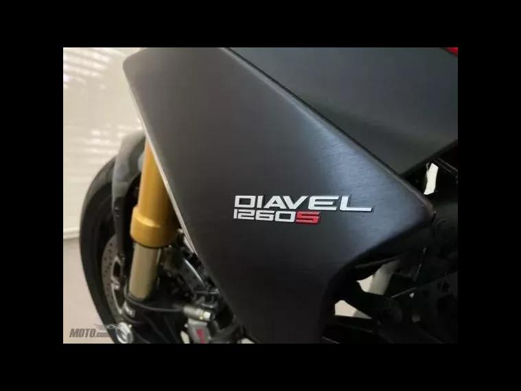 Ducati Diavel Preto 2