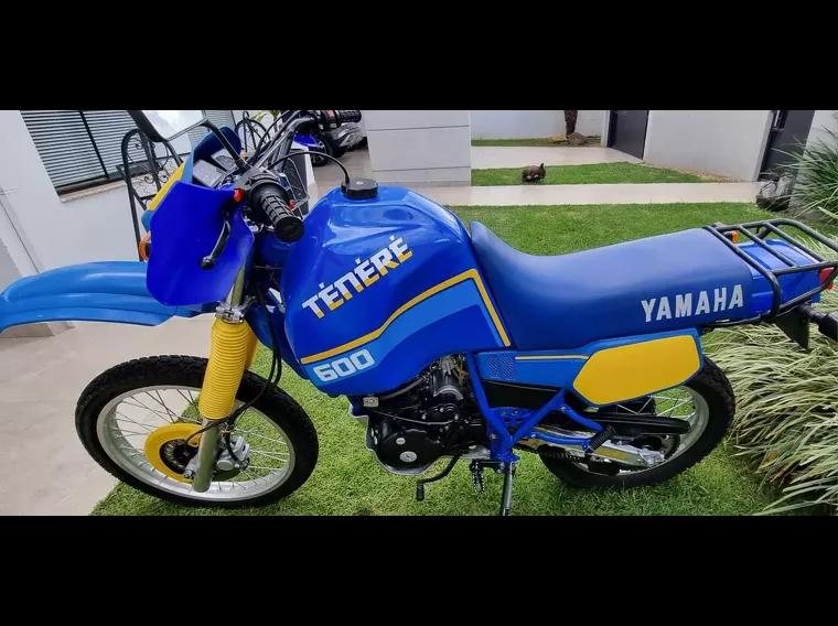 Yamaha XT 600 Azul 16