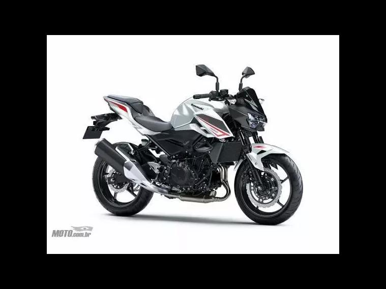 Kawasaki Z Branco 1