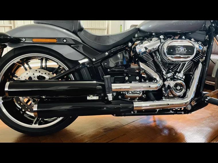 Harley-Davidson Breakout Cinza 8