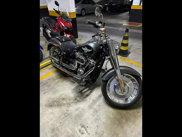 Harley-Davidson Fat Boy Cinza 1