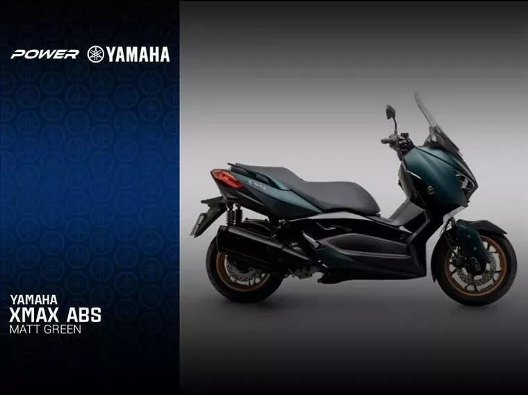 Yamaha Xmax Verde 1
