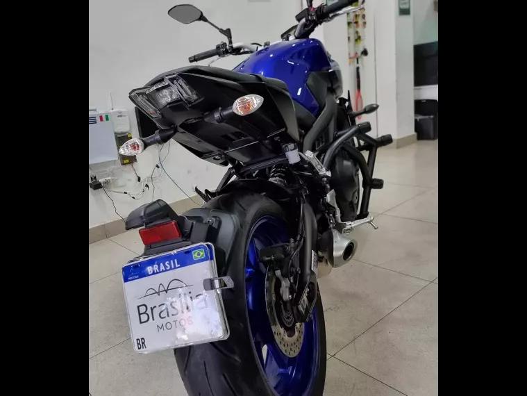 Yamaha MT-09 Azul 12